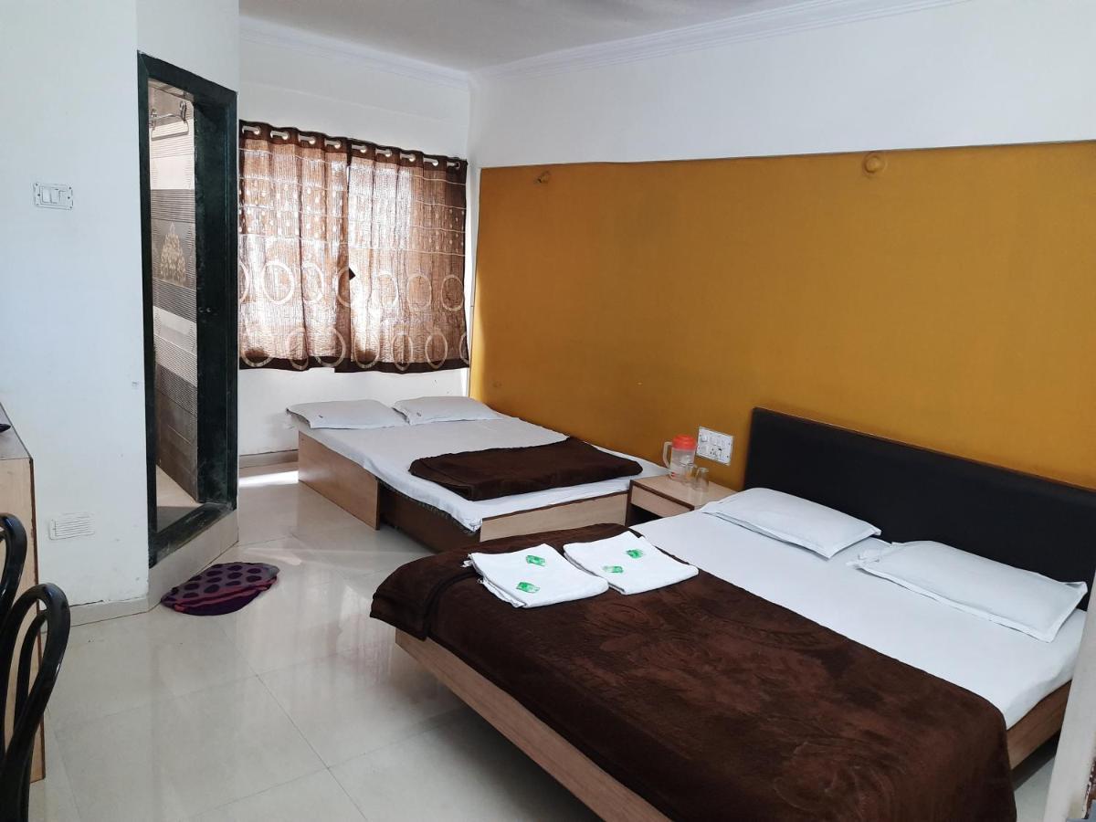 Hotel S K Palace Mahabaleshwar Room photo